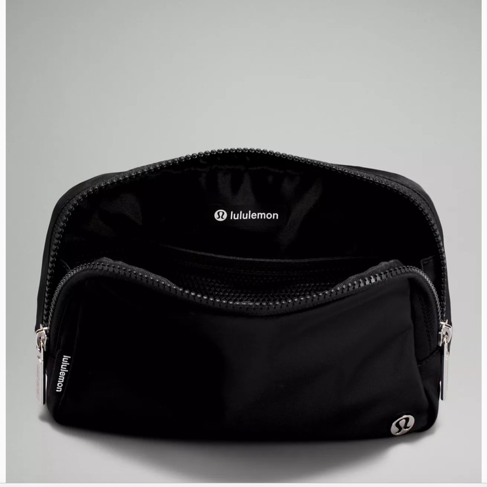 NEW ❤️ Lululemon Large Everywhere Belt Bag - Black (2L) - Picture 4 of 13